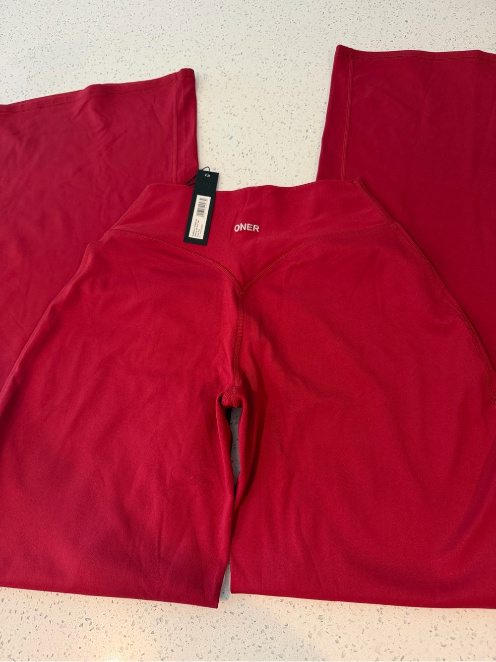 Oner Active Ruby Red High-Rise straight leg Leggings small short length. - Picture 3 of 5